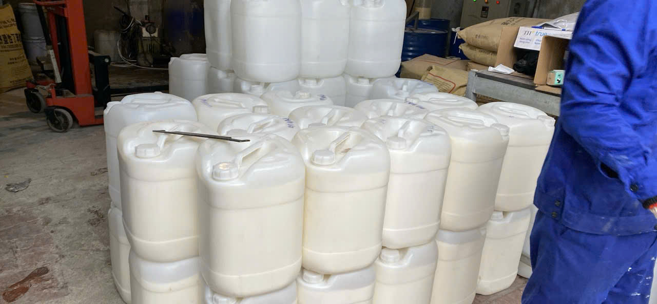 Sản xuất và kinh doanh sản phẩm keo phá màng